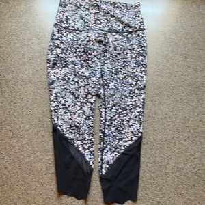 Lululemon yoga pants